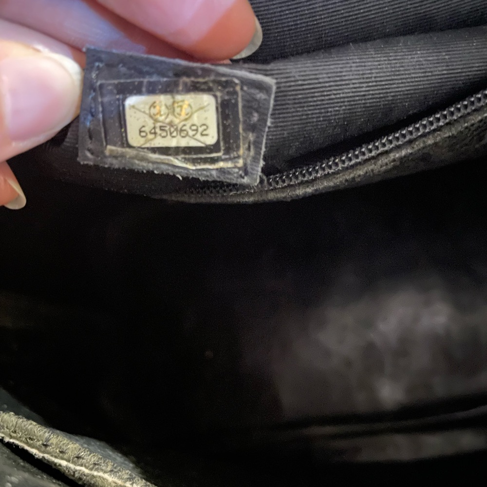 ‼️FINAL PRICE DROP‼️VINTAGE CHANEL MEDALLION TOTE BAG - Picture 16 of 17